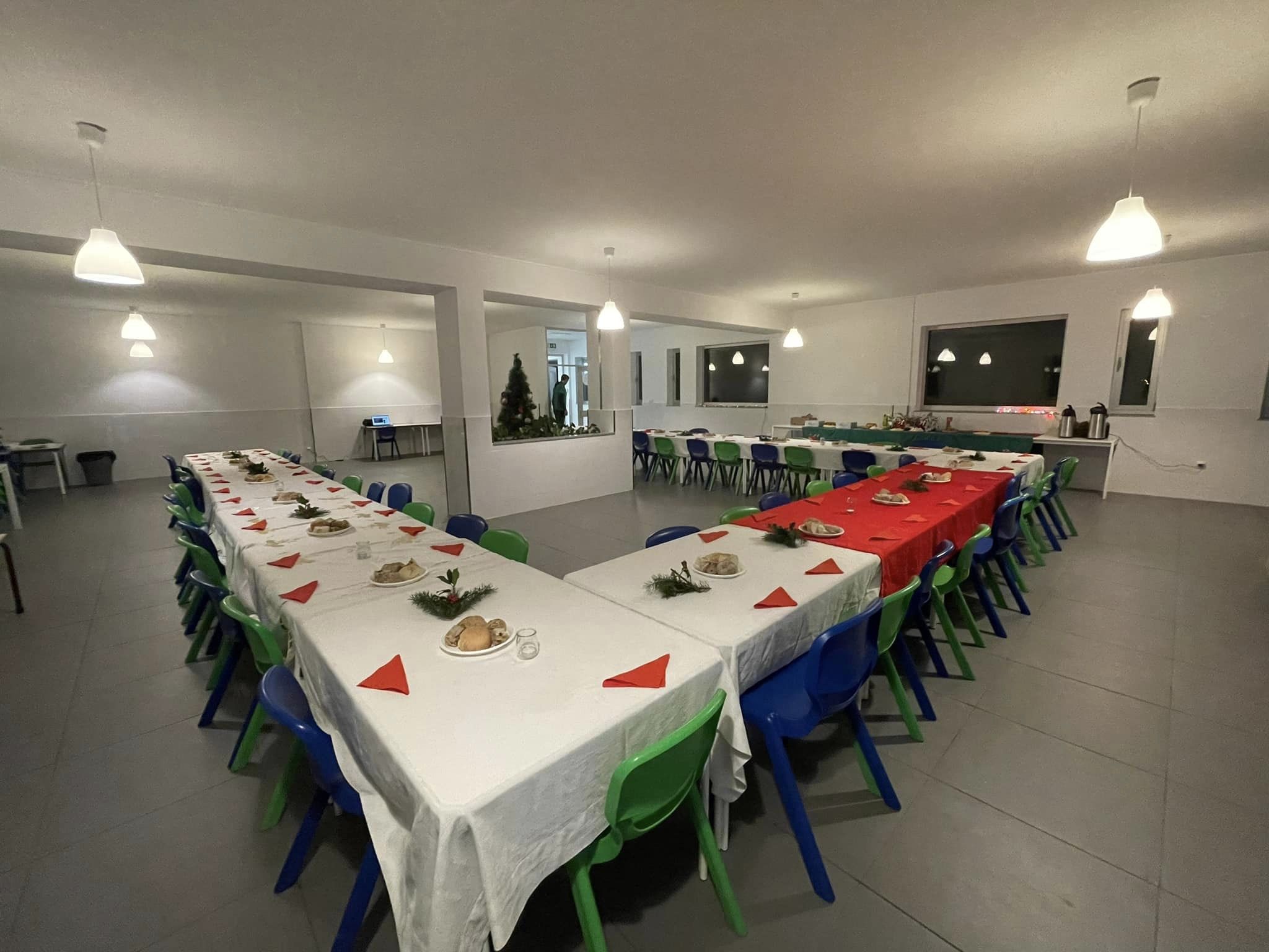 Christmas dinner for homeless people in Oliveira do Douro
